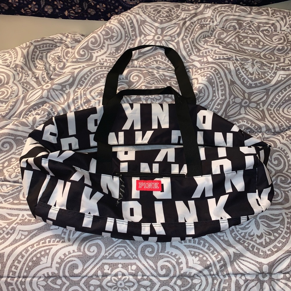 VS duffel bag